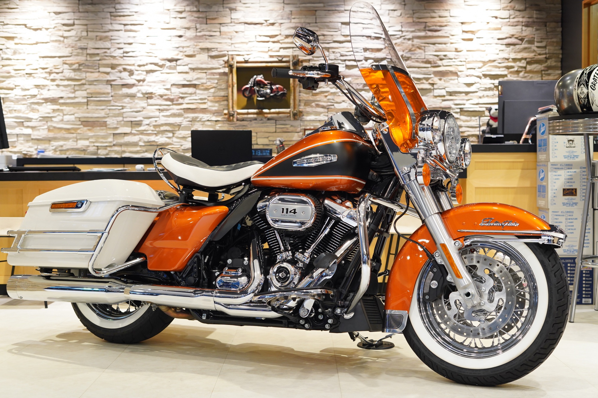 H-D　23’FLHFB　ハイウェイキング入荷しました！！