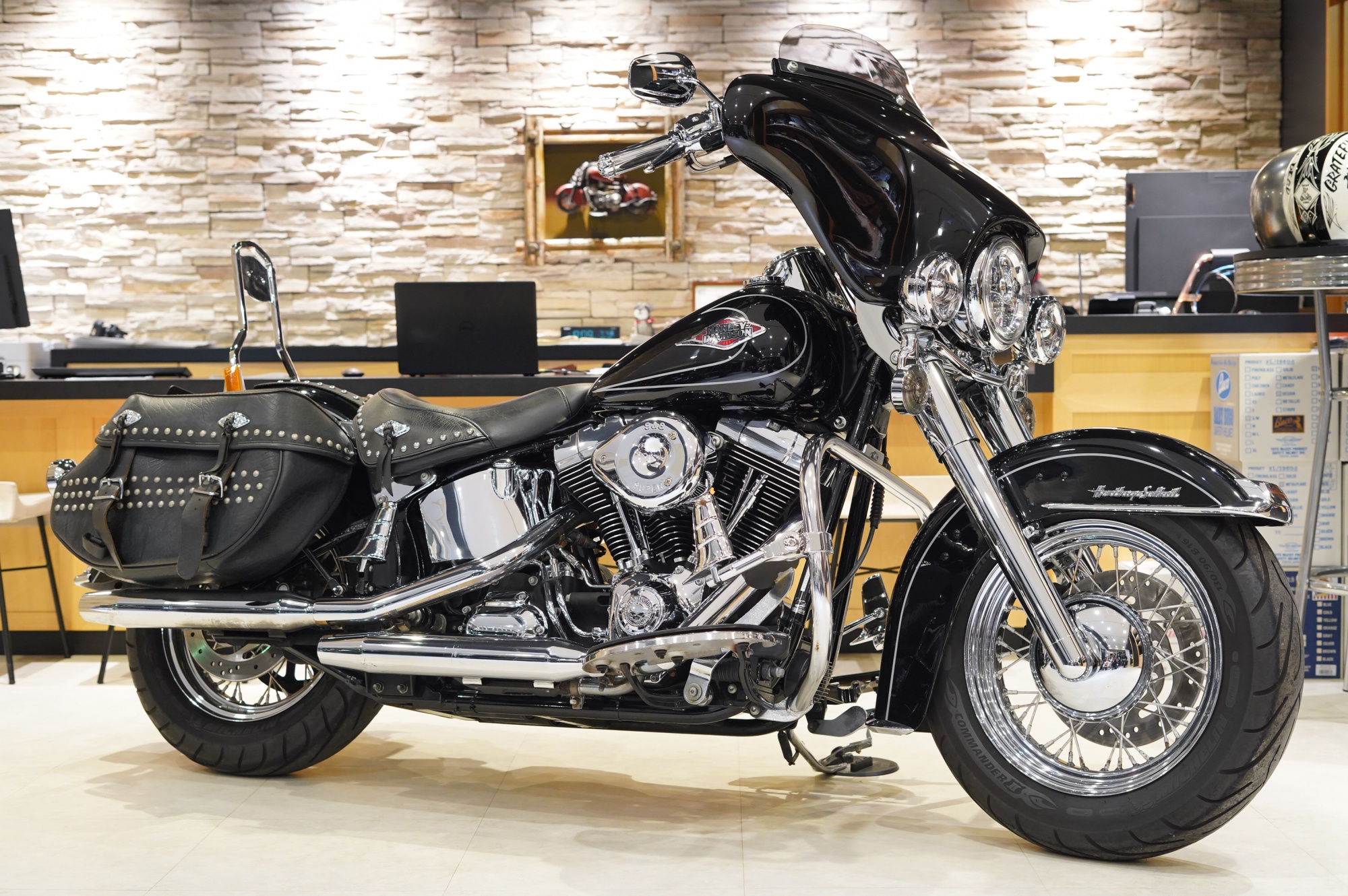 H-D　10’FLSTC　ヘリテイジソフテイルクラシック入荷しました！！