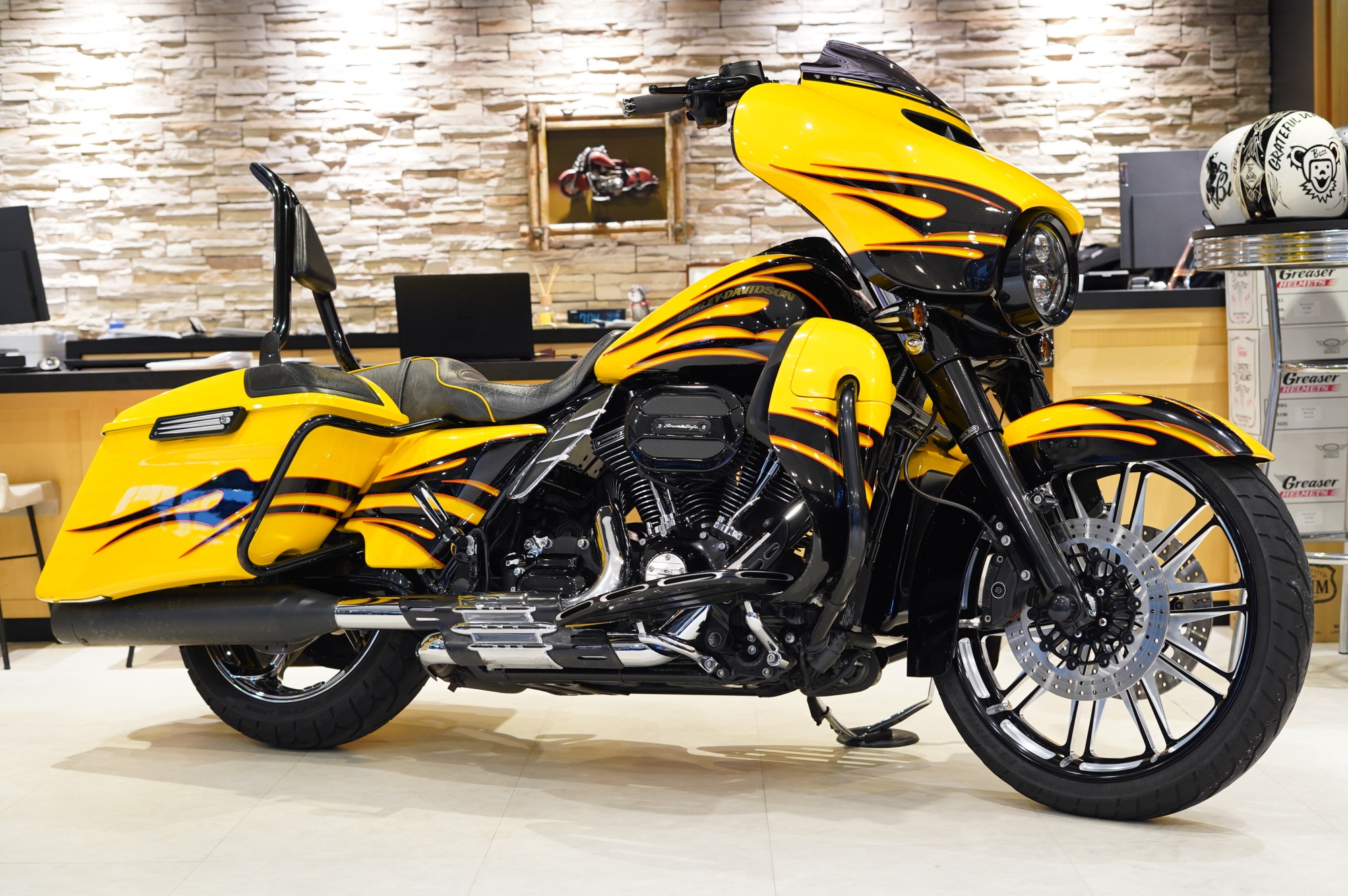 H-D　15’FLHXSE　CVOストリートグライド入荷しました！！