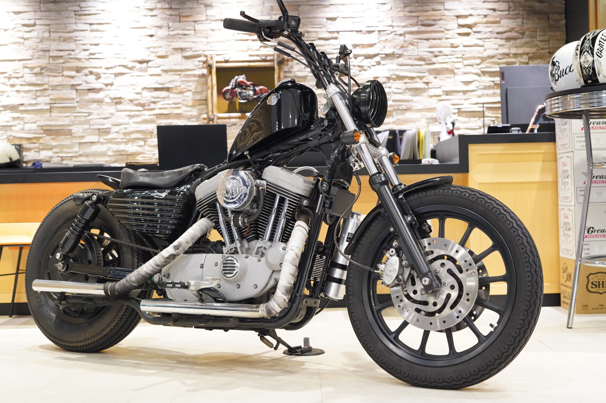 H-D　05’XL1200R　ロードスター入荷しました！