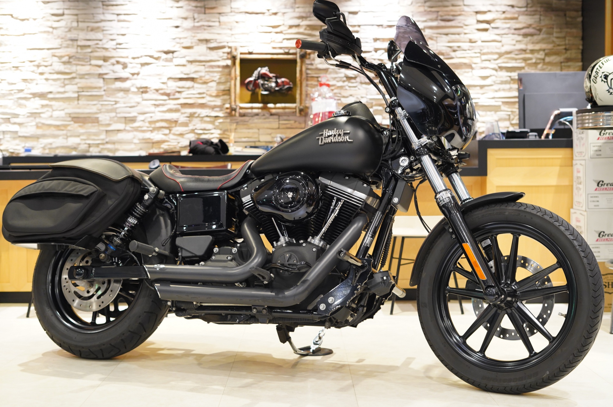 H-D　15’FXDB　ダイナ・ストリートボブ