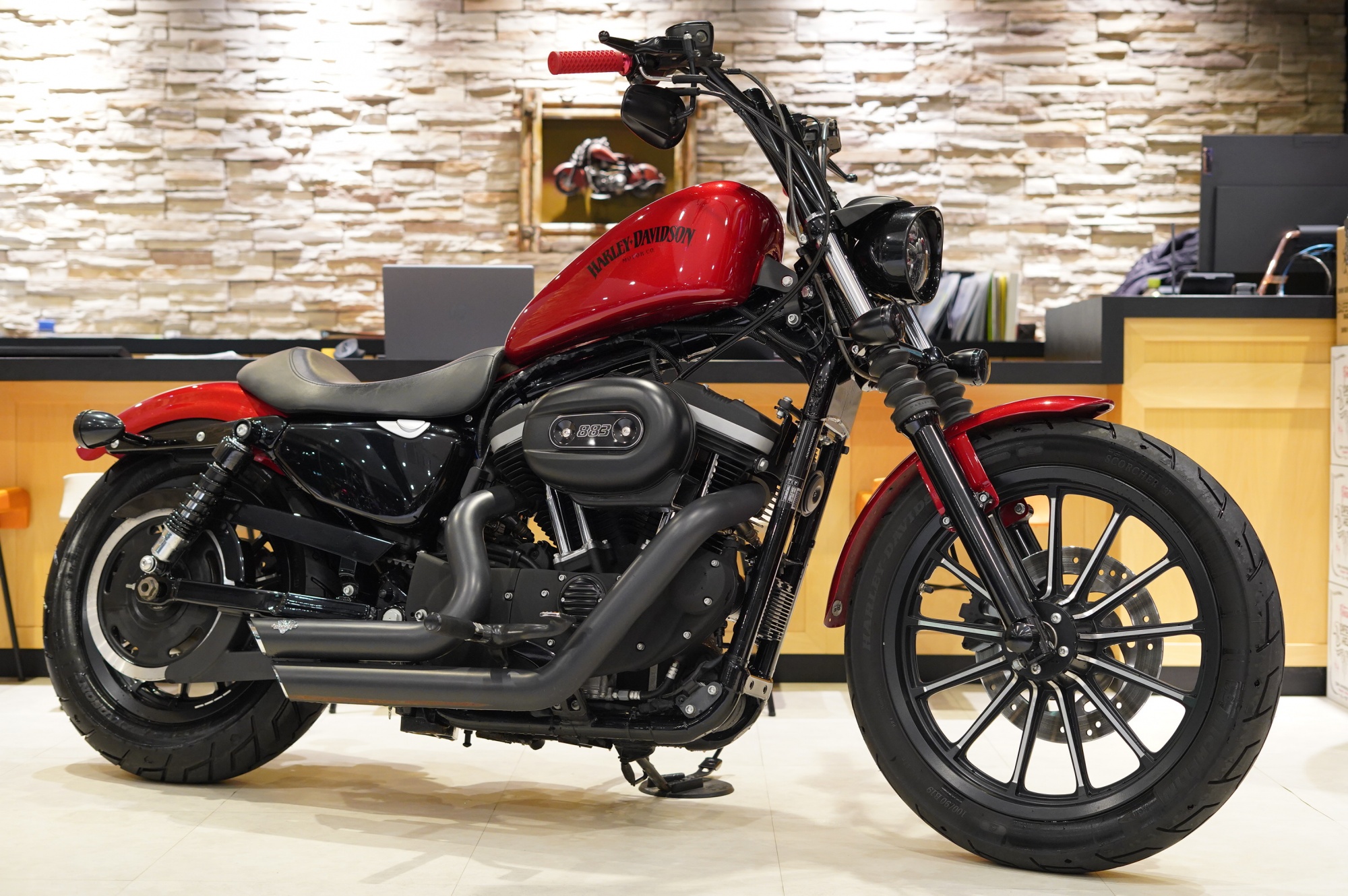 H-D　12’XL883N　アイアン入荷しました！！