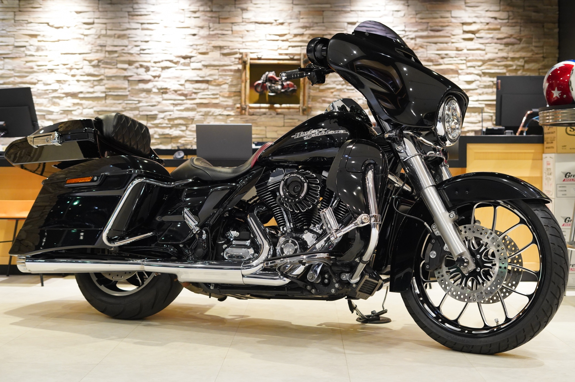 H-D　14’FLHX　ストリートグライド入荷しました！